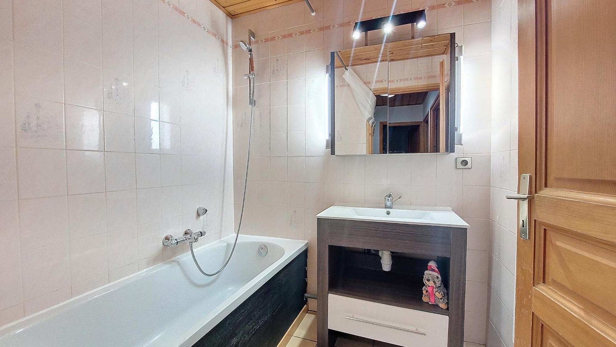 Appartement 1 Chambre Idealement Situe Domancy Екстериор снимка